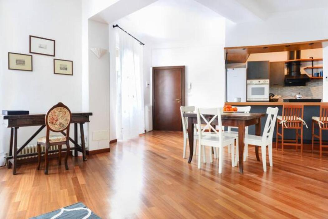 Pagano & Cenacolo Bright Apartment Milão Exterior foto